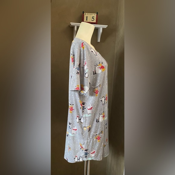 Secret Treasures Women's Penguin Holiday Sleep Shirt Size S-M - Picture 12 of 12